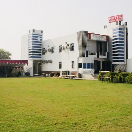 Vinayak Palace 호텔 마투라 외부 사진